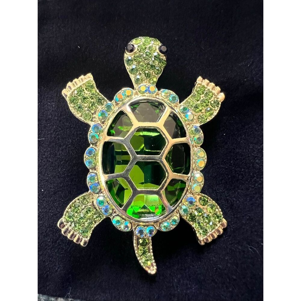Green Glass Rhinestones Gold Tone Turtle Tortoise Brooch Pin
